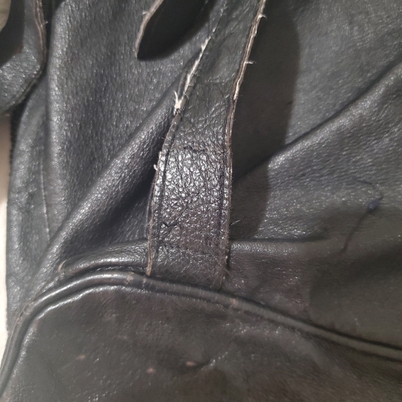Vintage Leather Backpack, Black - Picture 5 of 7
